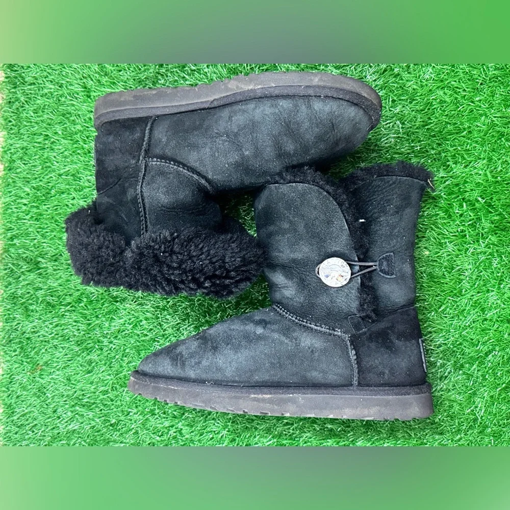 UGG BUTTON‎ BAILEY Bling Boots Crystal S/n 3349 SZ 7 Gray